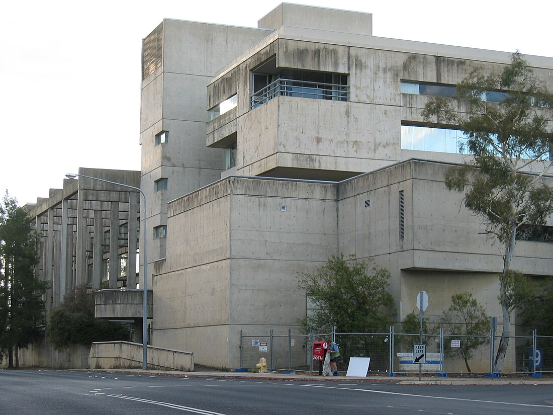 Cameron Offices, Belconnen