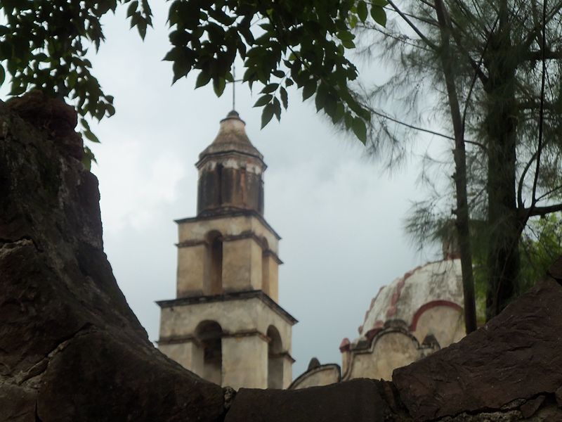 File:Capilla de la Soledad, Malinalco, Estado de México 02.JPG