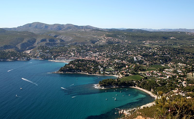 File:Cassis (cropped).jpg