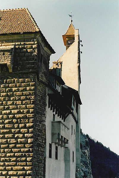 File:Castle Bran 02.jpg