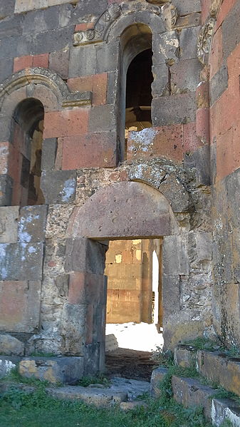 File:Cathedral of Talin (4-65th centuries).jpg