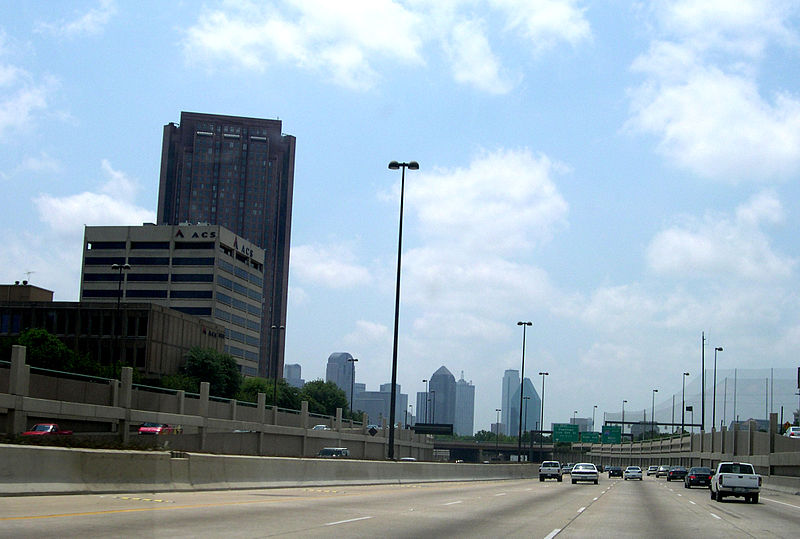 File:Central Expressway at Haskell Ave, Dallas, TX.JPG