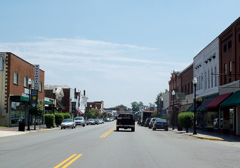 File:Chase City, Virginia - panoramio.jpg