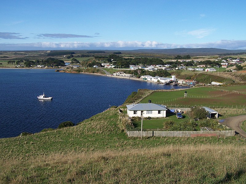 File:Chatham Island Waitangi.JPG