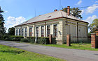 Čeština: Původní budova obecního úřadu v Chotovicích English: Old municipal office in Chotovice, Czech Republic.