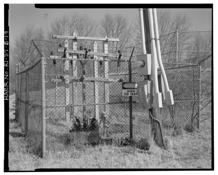 File:Control Area, Transformer Substation VIEW NORTHEAST - NIKE Missile Battery PR-79, Control Area, Tucker Hollow Road south of State Route 101, Foster, Providence County, RI HAER RI,4-FOST,1B-19.tif