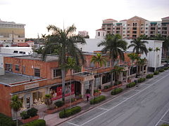 Giralda Avenue in Coral Gables