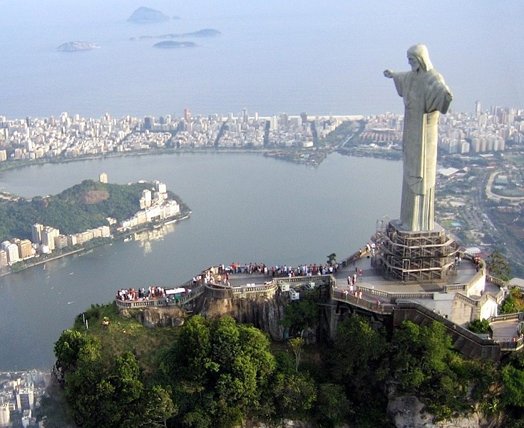 Christ the Redeemer By Klaus with K [GFDL (https://www.gnu.org/copyleft/fdl.html), CC-BY-SA-3.0 (https://creativecommons.org/licenses/by-sa/3.0/) or CC-BY-SA-2.5 (https://creativecommons.org/licenses/by-sa/2.5)], via Wikimedia Commons