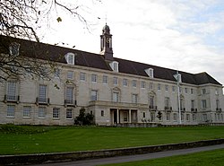 County Hall - geograph.org.uk - 3768045.jpg