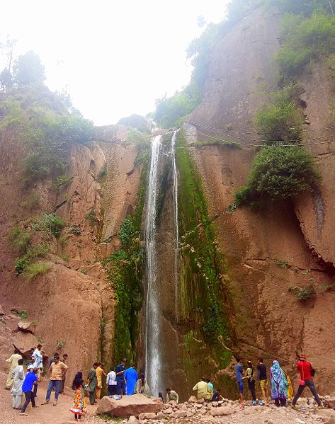 File:Dhani Waterfall.jpg