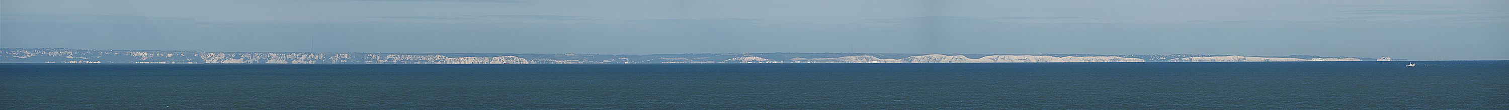De Krijtrotsen van Dover gezien vanaf Cap Gris-Nez