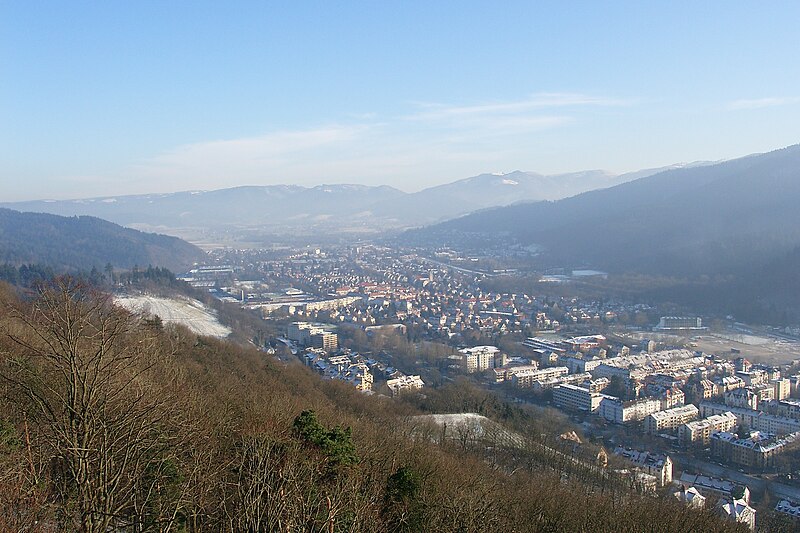 File:Dreisamtal in Freiburg.jpg