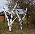 Deutsch: Baumskulptur in Hirschau-Ehenfeld, Landkreis Amberg-Sulzbach, Bayern, Deutschland Deutsch: Sculpture in Hirschau-Ehenfeld, district Amberg-Sulzbach, Bavaria, Germany