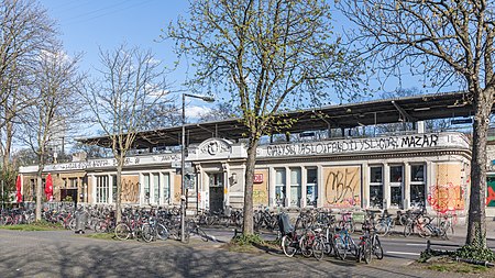 Empfangsgebäude des Bahnhofs Köln West 5921