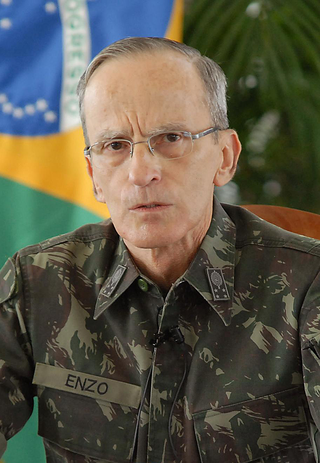 <span class="mw-page-title-main">Enzo Martins Peri</span> Brazilian Army general (born 1941)