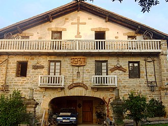 A farmhouse in Erregoiti Erregoiti baserri.JPG