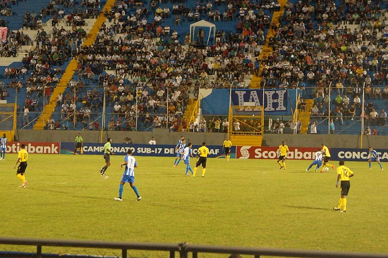 File:Estadio Morazan 2015 S.P.S..jpg