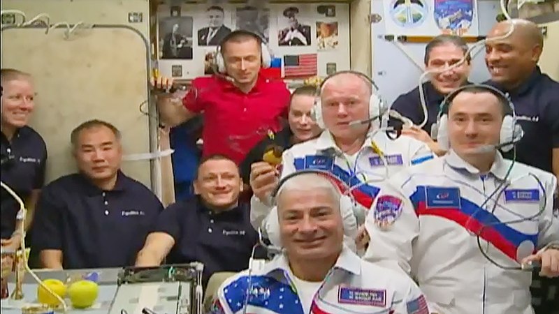 File:Expedition 65 crew greeting.jpg