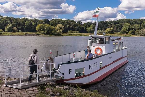 Passenger ferry Hitzacker - Bitter