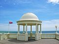 wikimedia_commons:1=File:Eastern Colonnade, Bexhill-on-Sea - geograph.org.uk - 4648922.jpg;File:Flag and gazebo, Bexhill.JPG