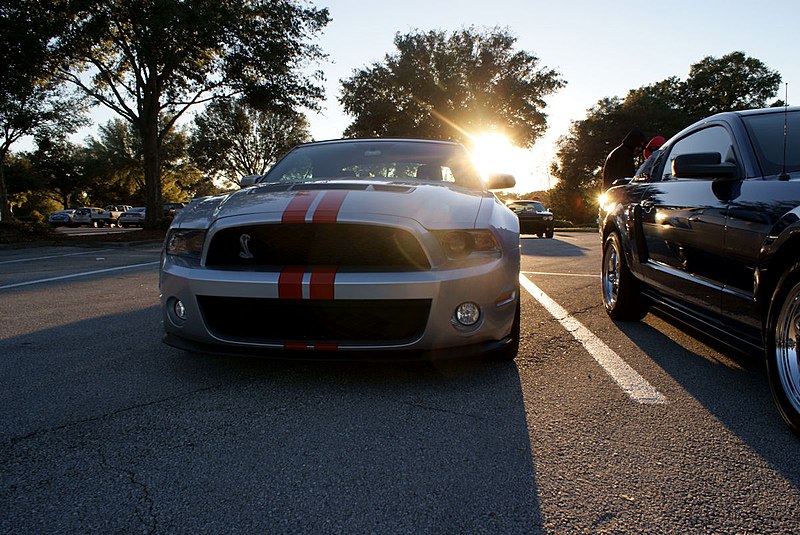 File:Ford Shelby Mustang 2013 GT500 Convertible LFront Sunset SCSN 18Jan2014 (14399706218).jpg