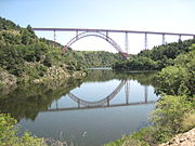 Il viadotto di Garabit che attraversa la Truyère data dagli anni 1880-84 ed è opera di Gustave Eiffel