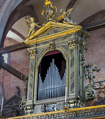Frari (Venice) - Coro dei Frati- Left organ by Giovanni Battista Piaggia.jpg