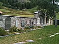 Epitaphe bedeutender Geschlechter auf dem Friedhof