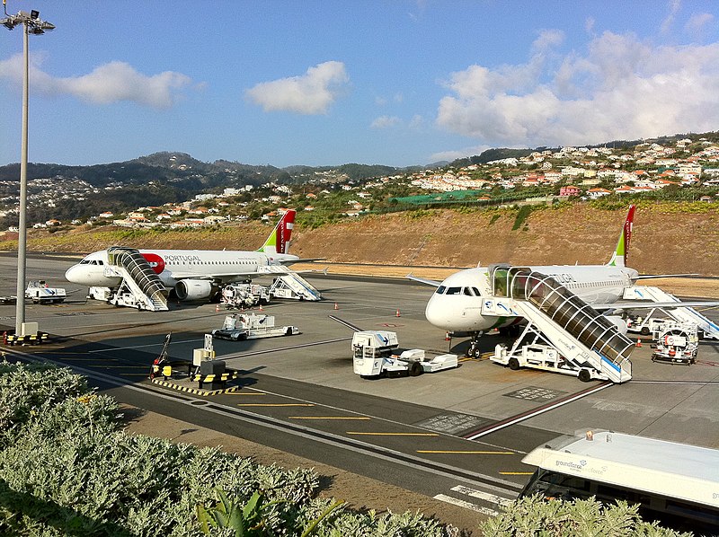 File:Funchal Madera Airport - 05.jpg