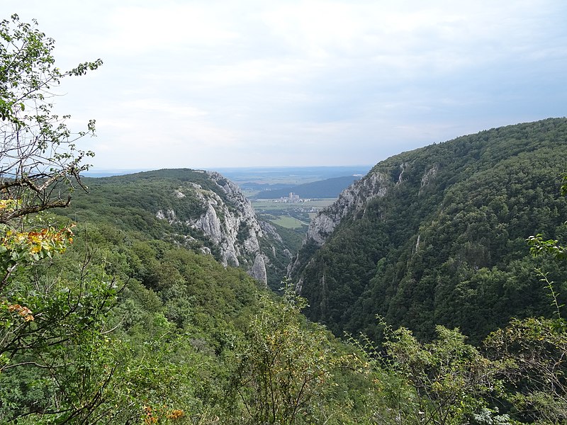 File:Gorges de Zadiel (agost 2012) - panoramio (5).jpg