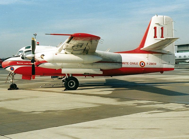 File:Grumman S-2A-Conair Turbo Firecat (G-89), France - Securite Civile AN0205116.jpg