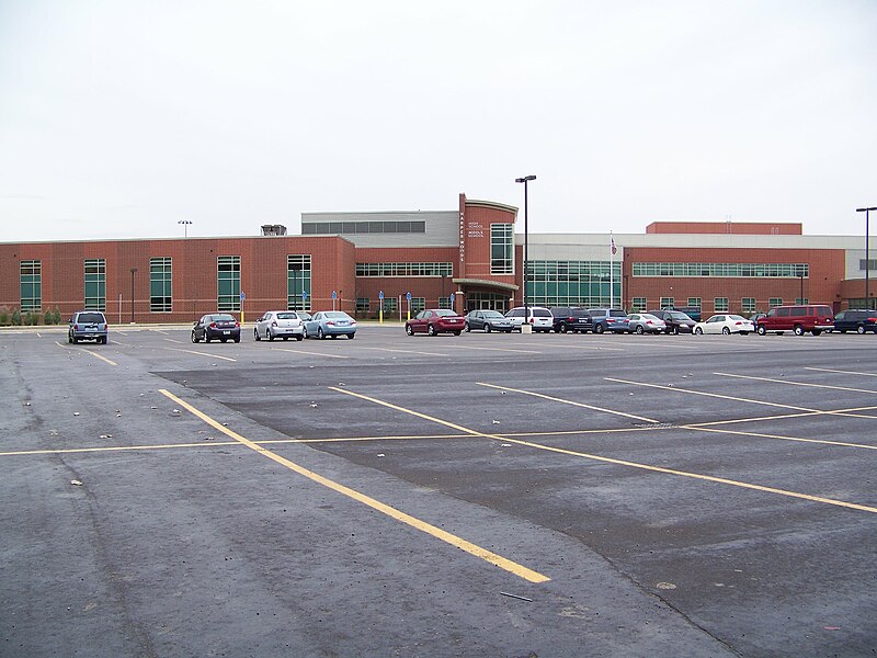 File:Harper Woods High & Middle School - panoramio.jpg