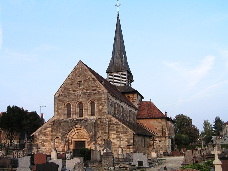 File:Heiltz le Maurupt Église 2.JPG