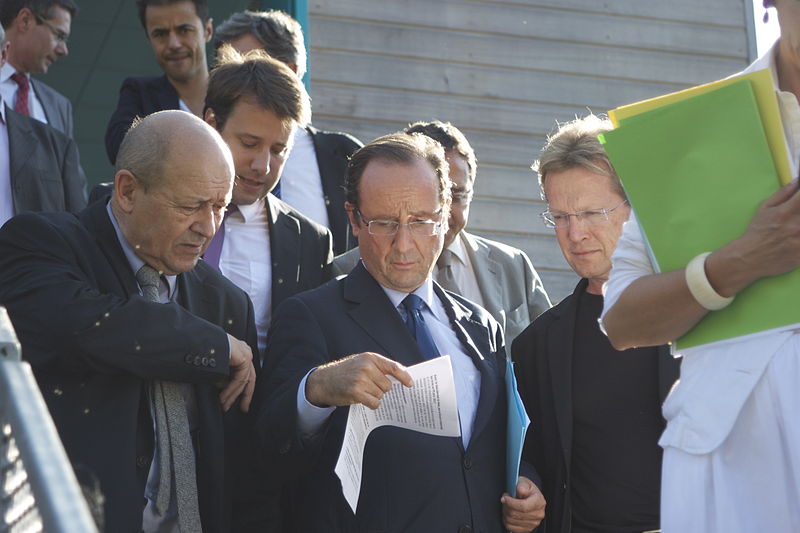 File:Hollande Rennes 27 sept 2011.jpg