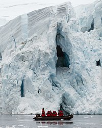 Залив Хоуп-2016-Полуостров Троица – ледник Арена 03.jpg