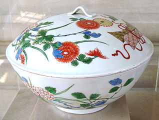 Imari ware porcelain bowl c. 1640