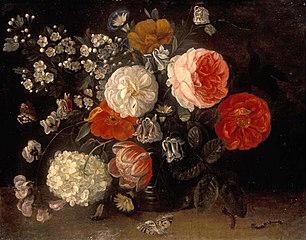 A vase of flowers