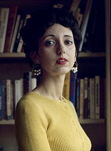 Oates in 1972, while in Canada Joyce Carol Oates 1972 (cropped).jpg