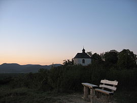 Kapelle auf der kleinen Kalmit.jpg