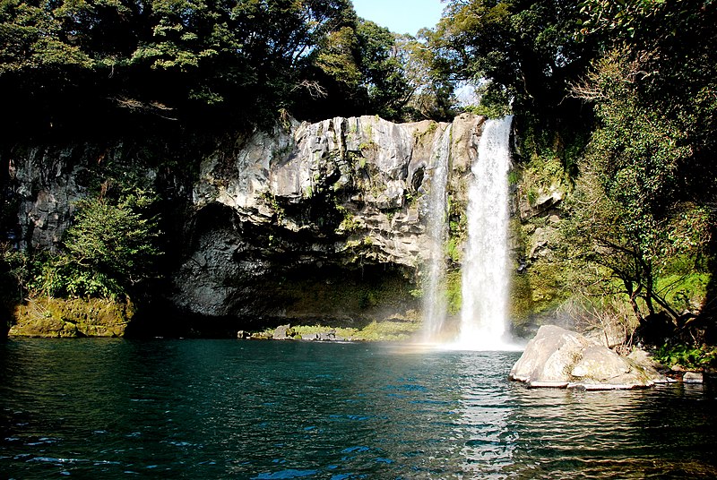 File:Korea-Jeju-Cheonjiyeon Waterfall-01.jpg