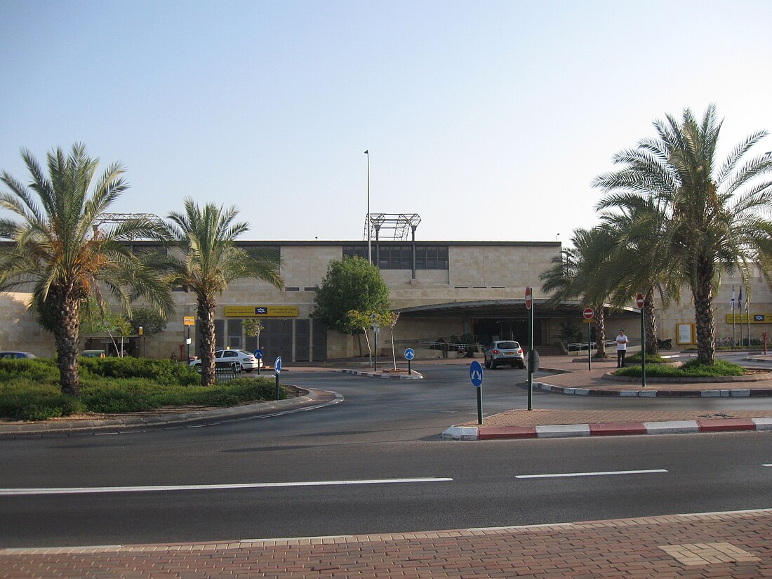 Kfar Saba–Nordau railway station