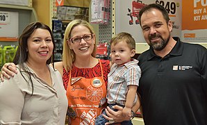 Kyrsten Sinema working at Home Depot in Tempe in 2016 03.jpg