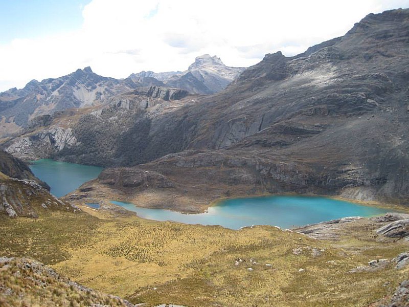 File:Lagunas de Pacarisha.jpg