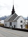 Leikanger kyrkje i Herøy.jpg