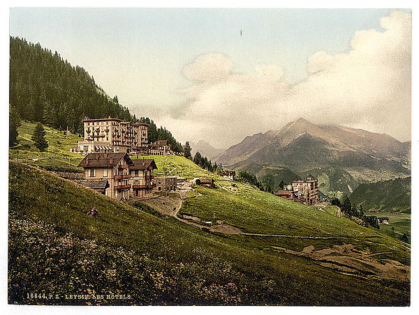 Old photochrom showing some of the resorts in Leysin