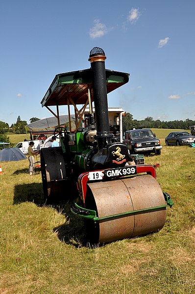 File:Long Melford 26th Annual Vintage Rally 2009 (3720483023).jpg