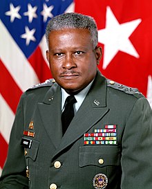 Letnan Jenderal Edward Kehormatan, USA.jpg