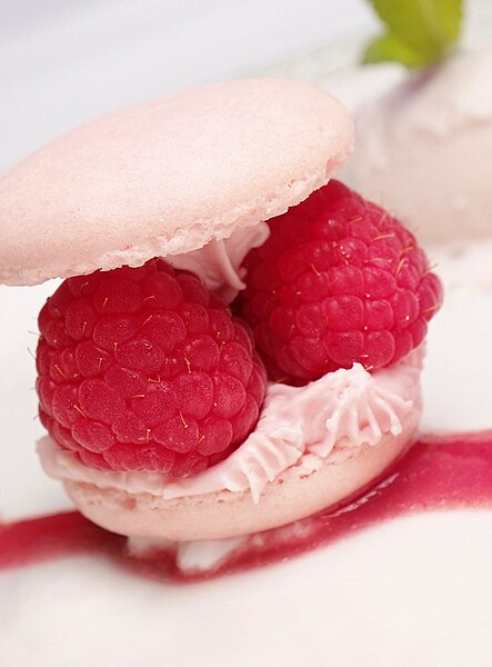 File:Macarons filled with raspberries at Lawry's The Prime Rib, Mandarin Orchard Singapore - 20100309.jpg