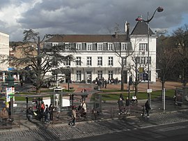 Das Rathaus von Villeneuve-Saint-Georges