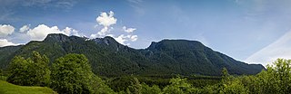 Filming took place around Mid-Valley Viewpoint (pictured) in North Vancouver, British Columbia. Mid-Valley Viewpoint - panoramio (4).jpg